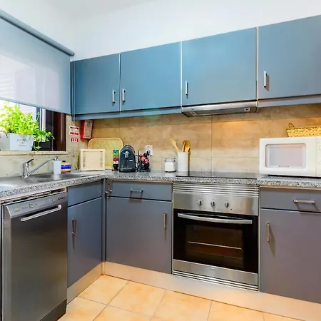 Albufeira Sunny Days | Pool View Family Apartment Apartment *