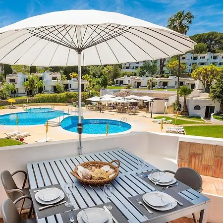 Sunny Days | Pool View Family Apartment Albufeira