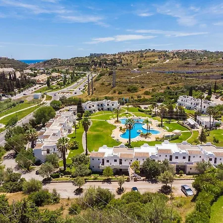 Sunny Days | Pool View Family Albufeira