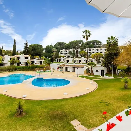 Sunny Days | Pool View Family * Albufeira