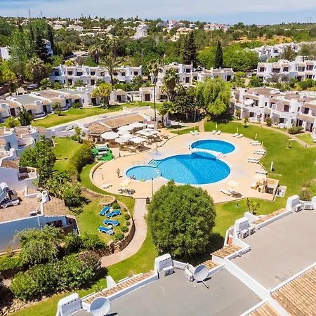 Apartment Sunny Days | Pool View Family