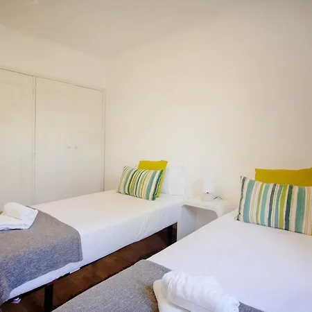 Albufeira Sunny Days | Pool View Family Apartment Albufeira