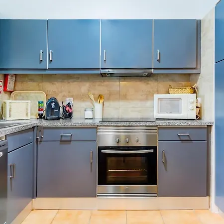 Albufeira Sunny Days | Pool View Family Apartment *